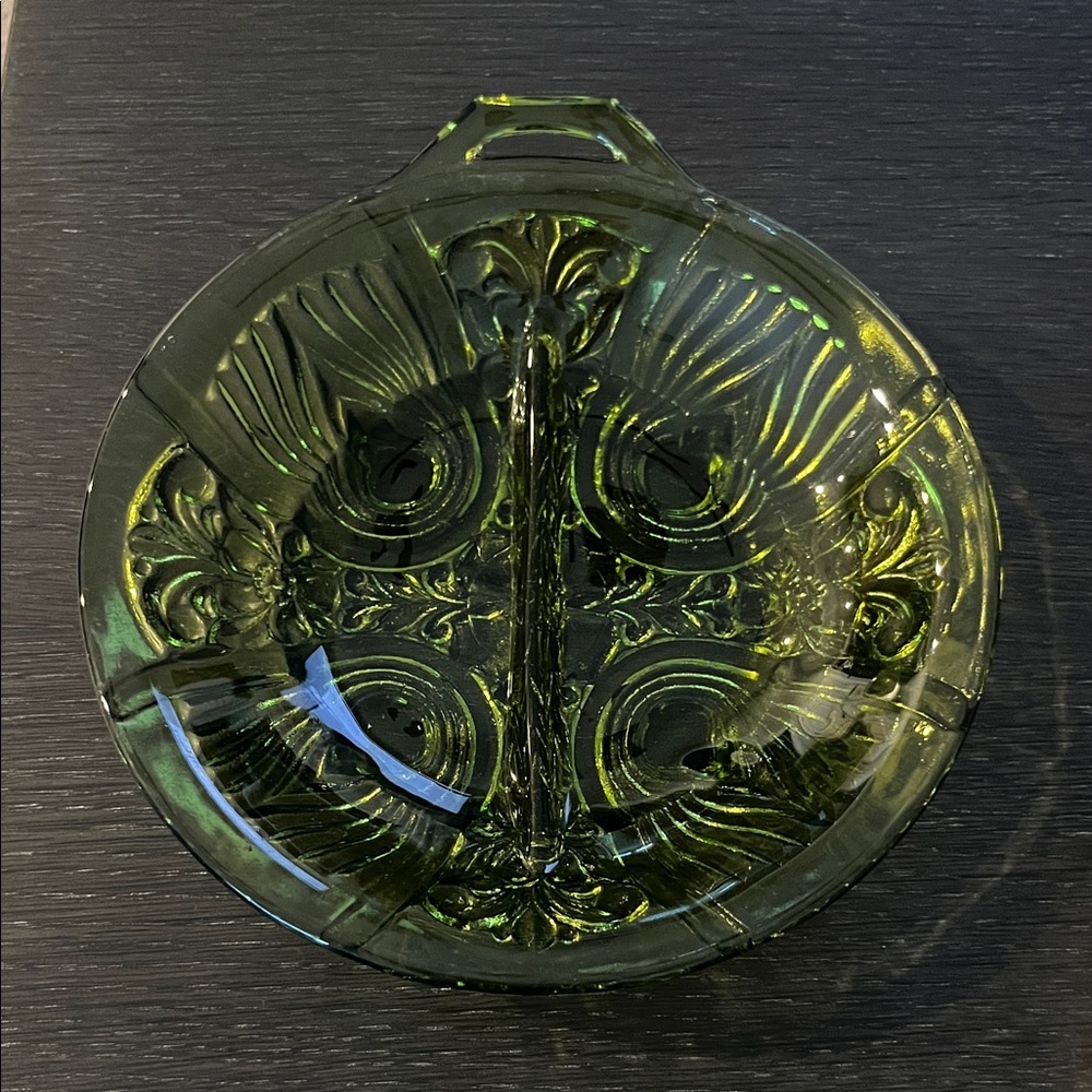 Vintage Indiana Glass Divided Relish Bowl Dish Killarney Avocado Green